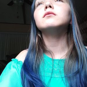 Meet your Posher, Angela